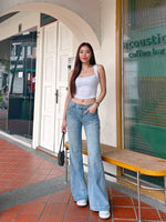 Low Waisted Jeans